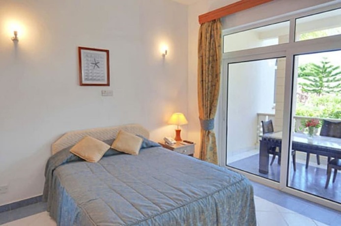 Imagen de la habitación del Hotel Azul Margarita Beach Resort, MOMBASA. Foto 16