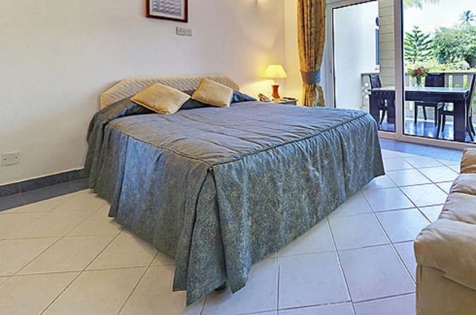 Imagen de la habitación del Hotel Azul Margarita Beach Resort, MOMBASA. Foto 19