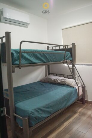 Imagen de la habitación del Hotel Azul Marino. Foto 15