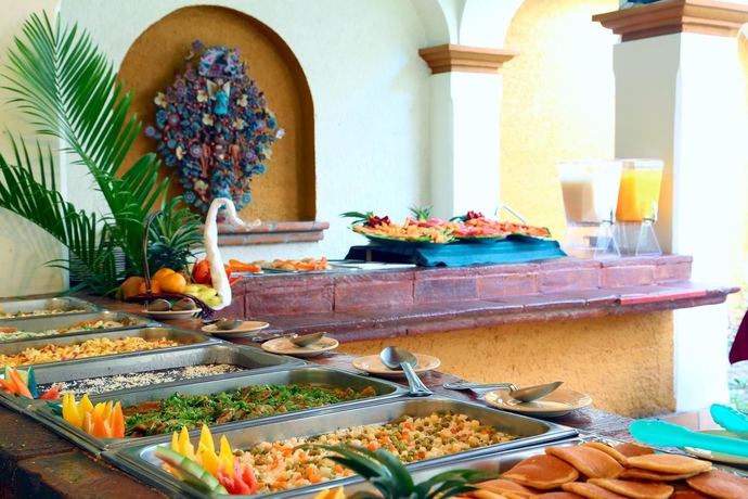 Imagen del bar/restaurante del Hotel Azul Sirena. Foto 4