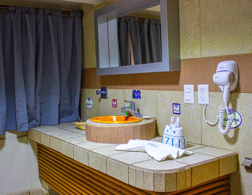 Imagen general del Hotel Azul Turquesa. Foto 16