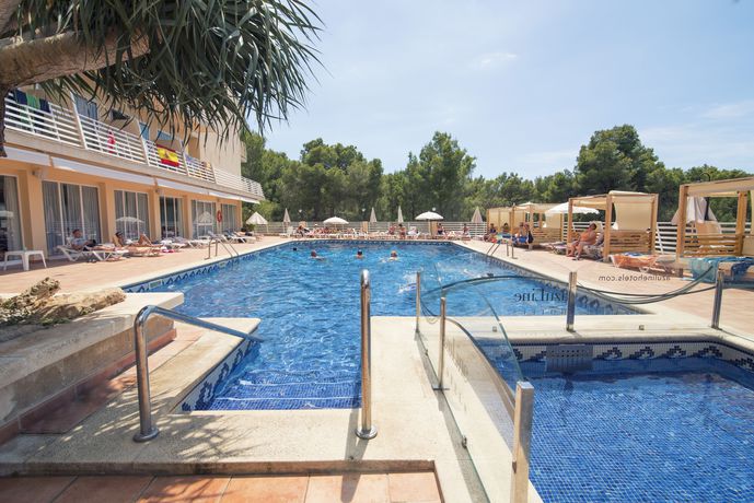 Imagen general del Hotel Azuline Bahamas and Bahamas II. Foto 29