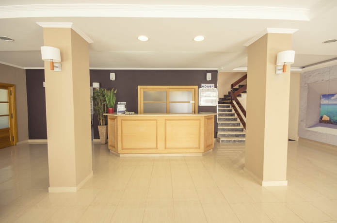 Imagen de los interiores del Hotel Azuline Mediterraneo. Foto 8