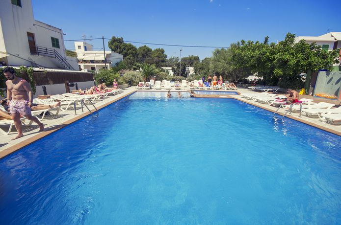 Imagen de la piscina del Hotel Azuline S'anfora and Fleming. Foto 16