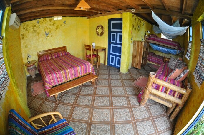 Imagen general del Hotel Azuluna Eco-Lodge. Foto 10