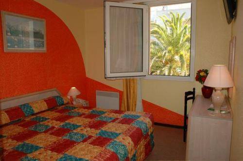 Imagen de la habitación del Hotel Azur, AGDE. Foto 2