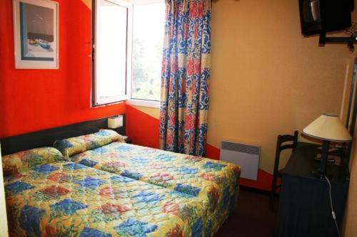 Imagen de la habitación del Hotel Azur, AGDE. Foto 4