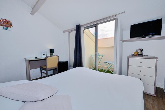 Imagen de la habitación del Hotel Azur, Balaruc Les Bains. Foto 3