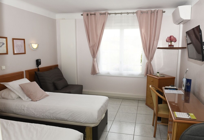 Imagen de la habitación del Hotel Azur, Balaruc Les Bains. Foto 5