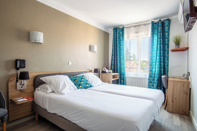 Imagen de la habitación del Hotel Azur, Balaruc Les Bains. Foto 10