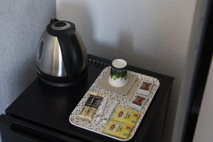 Imagen de la habitación del Hotel Azur, Balaruc Les Bains. Foto 11