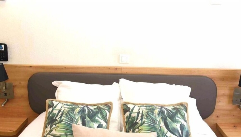 Imagen general del Hotel Azur, Balaruc Les Bains. Foto 1