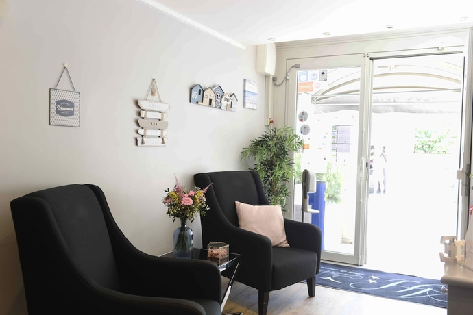 Imagen de los interiores del Hotel Azur, Balaruc Les Bains. Foto 14