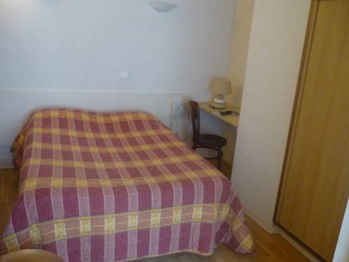 Imagen de la habitación del Hotel Azur, EPINAL. Foto 4