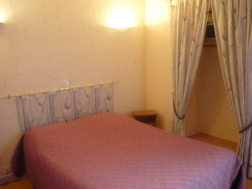 Imagen de la habitación del Hotel Azur, EPINAL. Foto 15