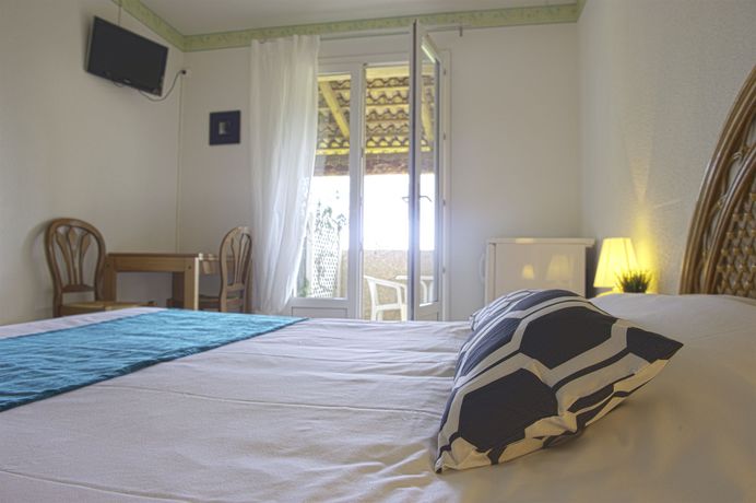 Imagen de la habitación del Hotel Azur, LE LAVANDOU. Foto 3