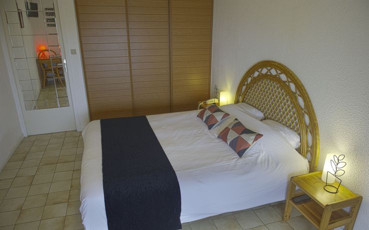Imagen de la habitación del Hotel Azur, LE LAVANDOU. Foto 4