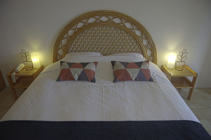 Imagen de la habitación del Hotel Azur, LE LAVANDOU. Foto 7
