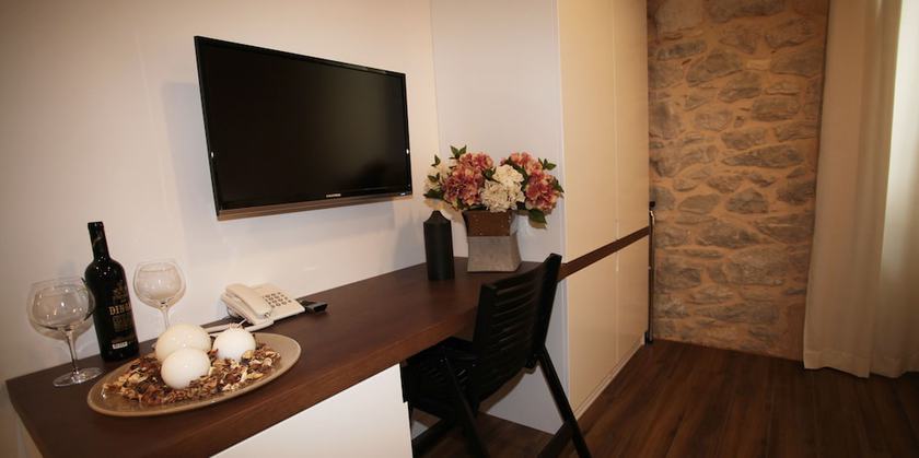 Imagen de la habitación del Hotel Azur Palace Luxury Rooms. Foto 3