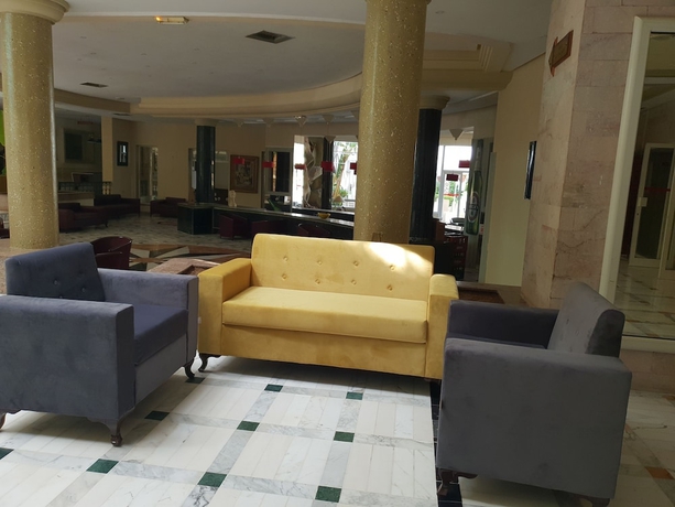 Imagen de los interiores del Hotel Azur Plaza. Foto 12