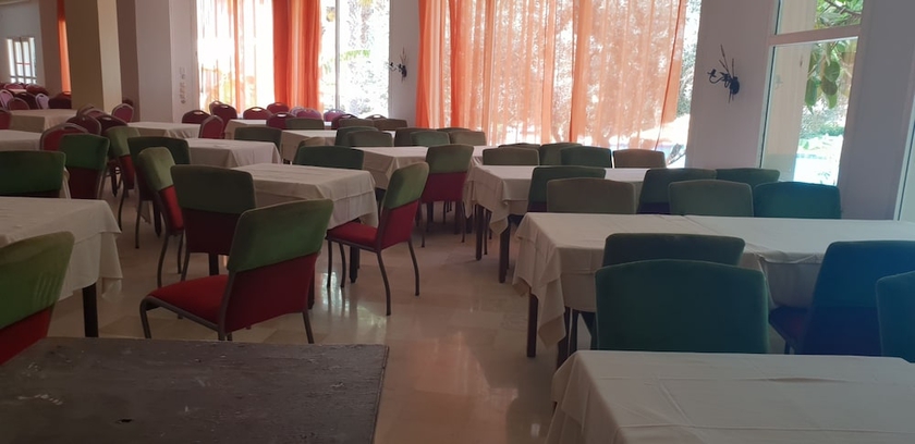 Imagen del bar/restaurante del Hotel Azur Plaza. Foto 3