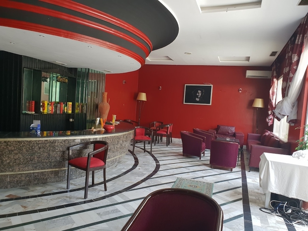 Imagen del bar/restaurante del Hotel Azur Plaza. Foto 6