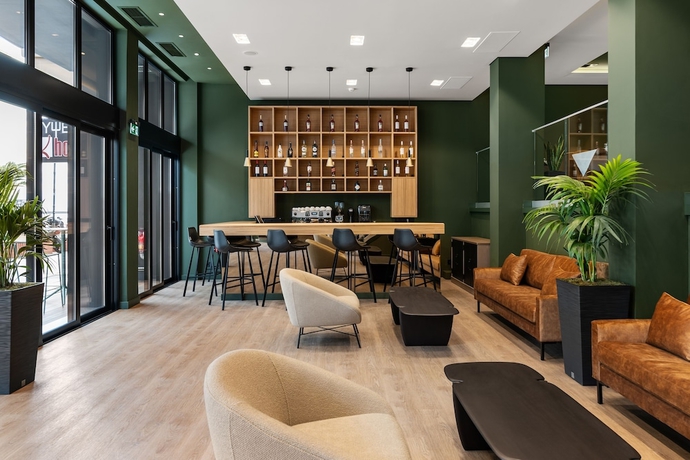 Imagen de los interiores del Hotel Azur Volos. Foto 19