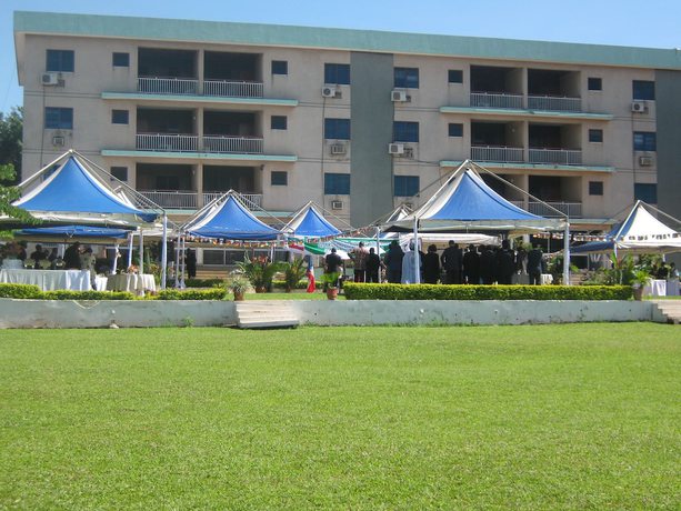 Imagen general del Hotel Azur, Yaoundé. Foto 1