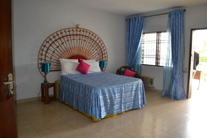Imagen de la habitación del Hotel Azur, Yaound&eacute;. Foto 12