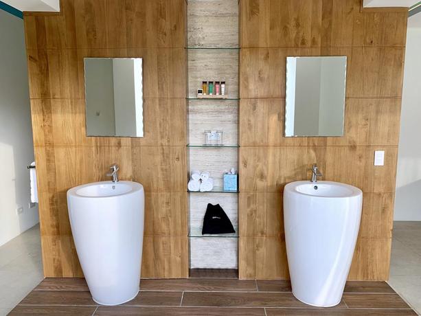 Imagen de la habitación del Hotel Azura Beach Resort - All Inclusive - Adults Only. Foto 7