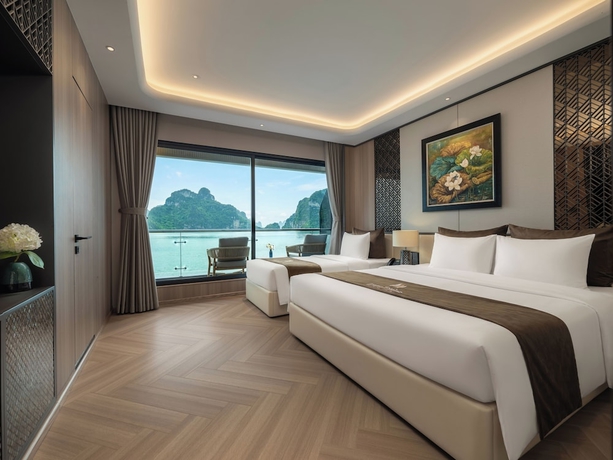 Imagen de la habitación del Hotel Azura Cruise. Foto 2