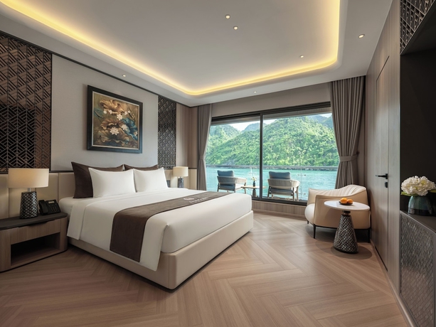 Imagen de la habitación del Hotel Azura Cruise. Foto 8