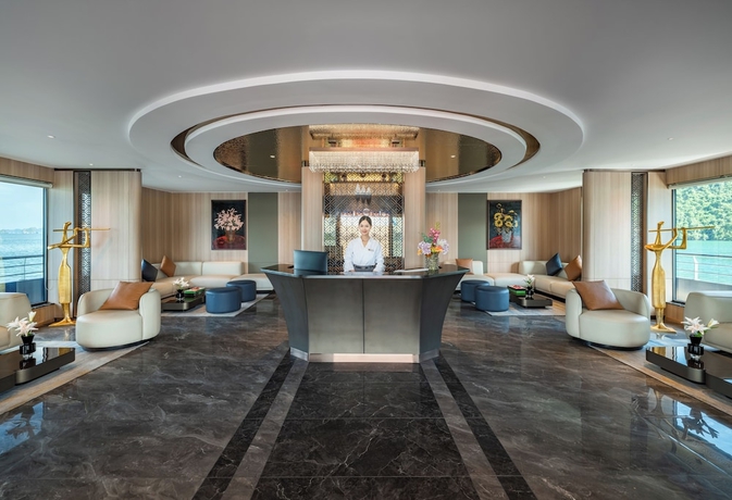 Imagen de los interiores del Hotel Azura Cruise. Foto 15
