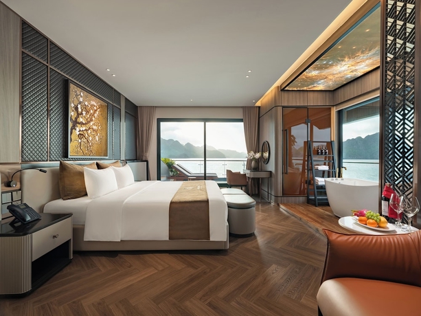 Imagen de la habitación del Hotel Azura Cruise. Foto 13