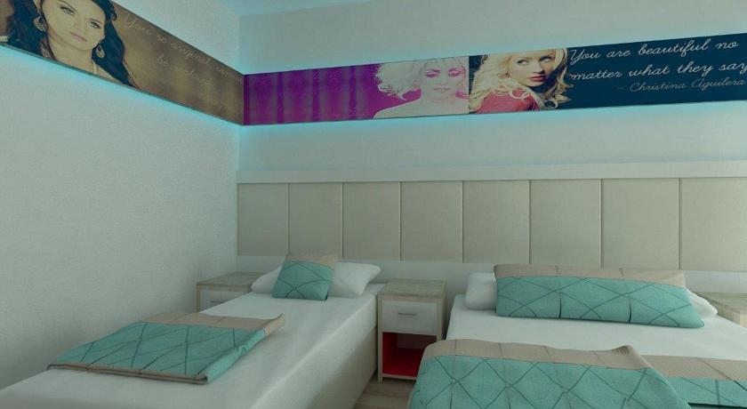 Imagen de la habitación del Hotel Azura Deluxe Resort and Spa. Foto 4