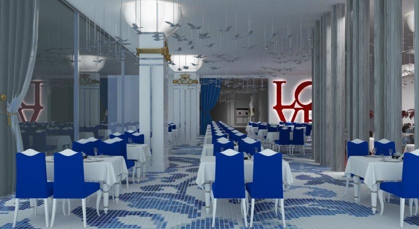 Imagen del bar/restaurante del Hotel Azura Deluxe Resort and Spa. Foto 3