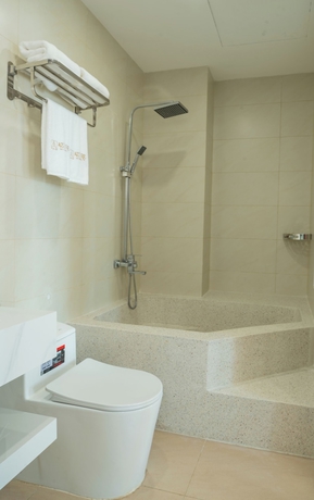 Imagen de la habitación del Hotel Azure Bay, Hạ Long. Foto 14