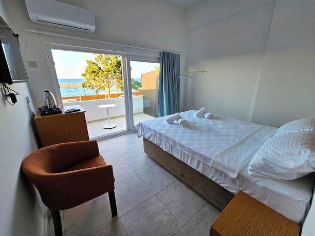 Imagen de la habitación del Hotel Azure Bay, Kyrenia. Foto 10