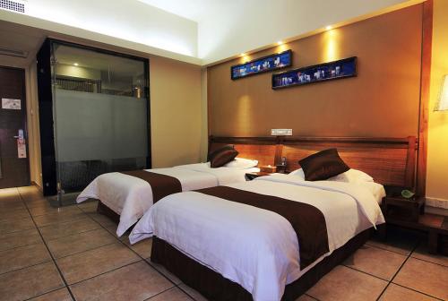 Imagen general del Hotel Azure Bay Resort. Foto 4