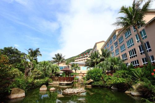 Imagen de la habitación del Hotel Azure Bay Resort. Foto 8