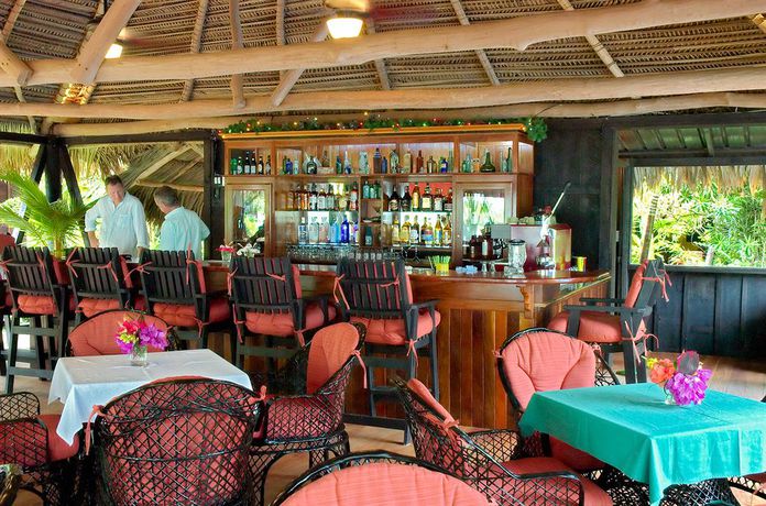 Imagen del bar/restaurante del Hotel Azure Del Mar. Foto 1