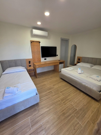 Imagen de la habitación del Hotel Azure Dhermi. Foto 1