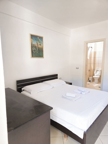 Imagen de la habitación del Hotel Azure Dhermi. Foto 3