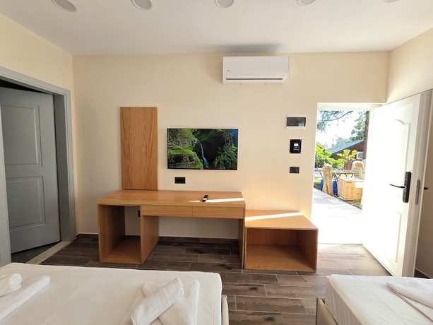 Imagen de la habitación del Hotel Azure Dhermi. Foto 8