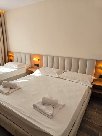Imagen de la habitación del Hotel Azure Dhermi. Foto 10