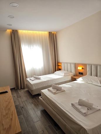 Imagen de la habitación del Hotel Azure Dhermi. Foto 13