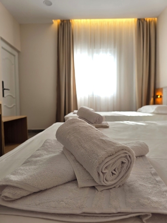 Imagen de la habitación del Hotel Azure Dhermi. Foto 14