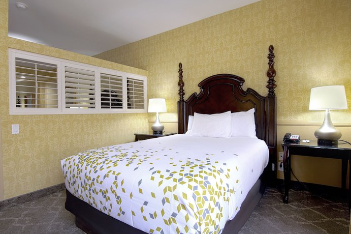 Imagen de la habitación del Hotel Azure Hotel & Suites, Trademark Collection by Wyndham. Foto 2