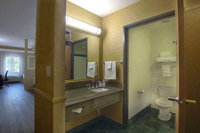 Imagen de la habitación del Hotel Azure Hotel & Suites, Trademark Collection by Wyndham. Foto 3