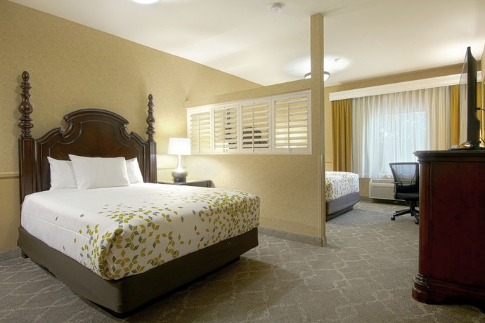 Imagen de la habitación del Hotel Azure Hotel & Suites, Trademark Collection by Wyndham. Foto 10